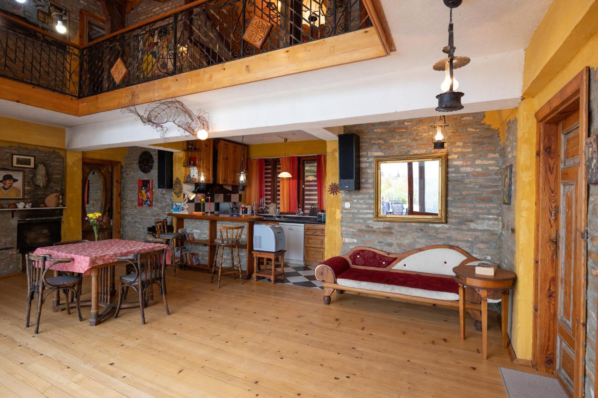 Casa De Artes Guest House Balchik Ngoại thất bức ảnh